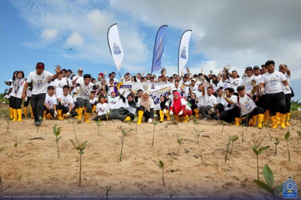 SGM Johor Branch Participates in The Planting of Mangroves Save the Earth