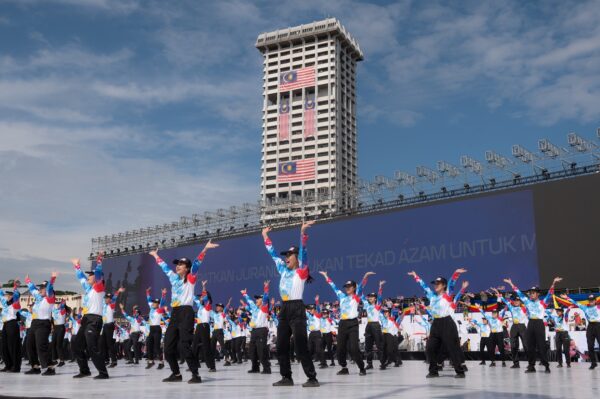 30 SGM youth division members from Kuala Lumpur participated in the National Day celebrations