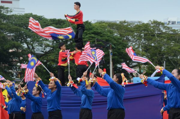 27 SGM youth division members from Negeri Sembilan participated in the National Day celebrations