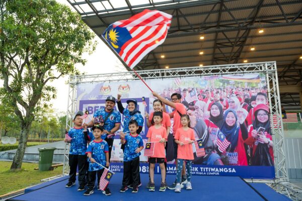 SGM Participates in National Unity Event Keluarga Malaysia Teguh Bersama