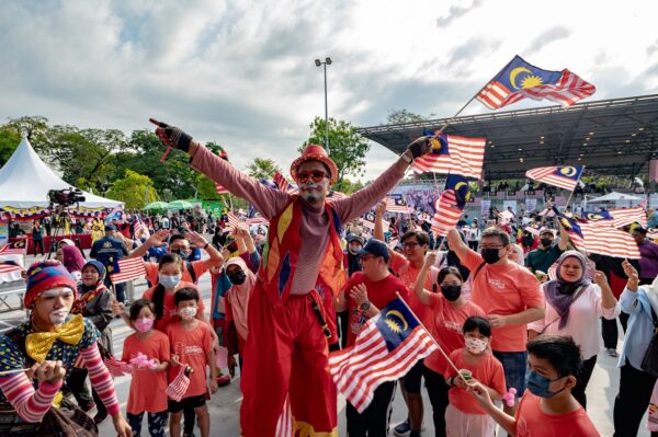 SGM Participates in National Unity Event Keluarga Malaysia Teguh Bersama