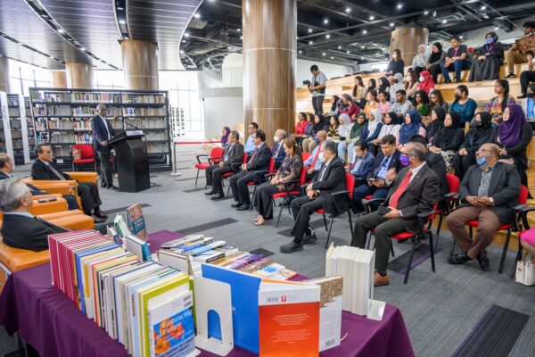 SGM Presents Books to University of Cyberjaya Library