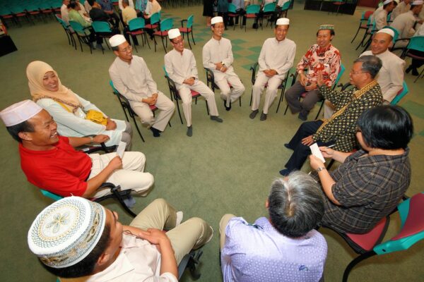 Interfaith Dialogue on Islam and Buddhism