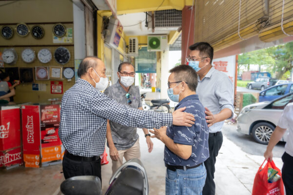 SGM Provides Relief Assistance and Encouragement to Johor Flash Flood Victims