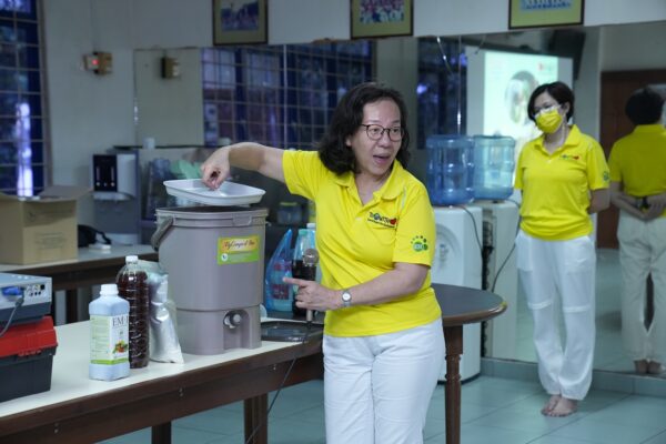 Turning Food Waste into Fertiliser and Compost Workshop