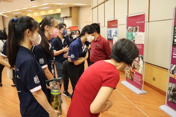 Students and Teachers from SMJK Yu Hua Visit the Seeds of Hope and Action Exhibition