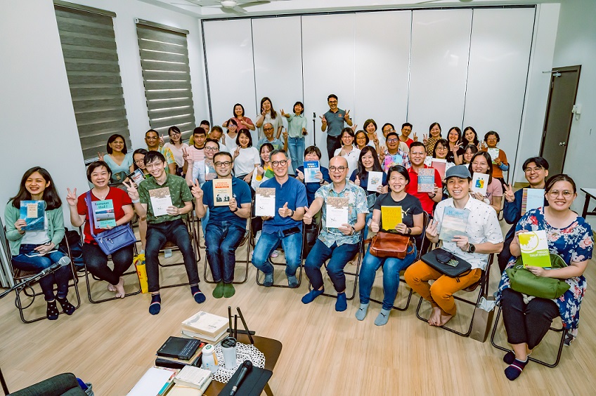 SGM Publications Department Holds the first Value Creation Book Club Book Sharing