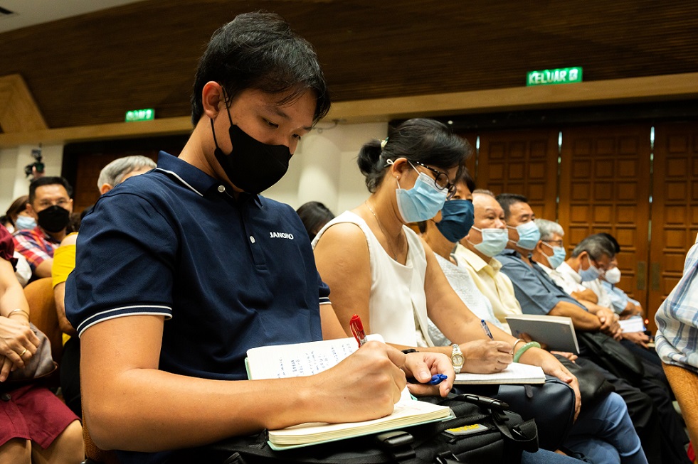 General Director Conducts Study Sessions