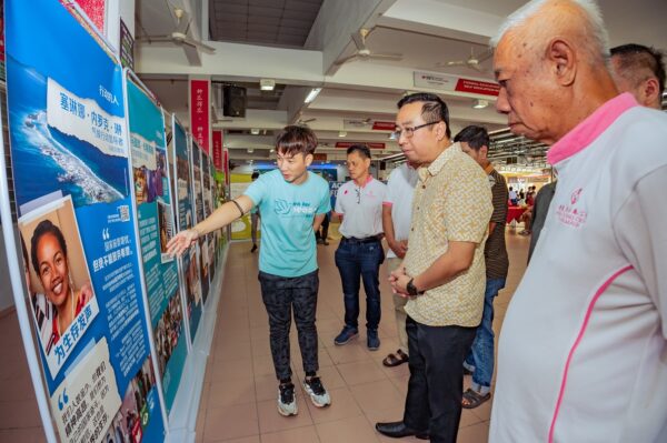 MOSTI Minister Visits SoHA Exhibition