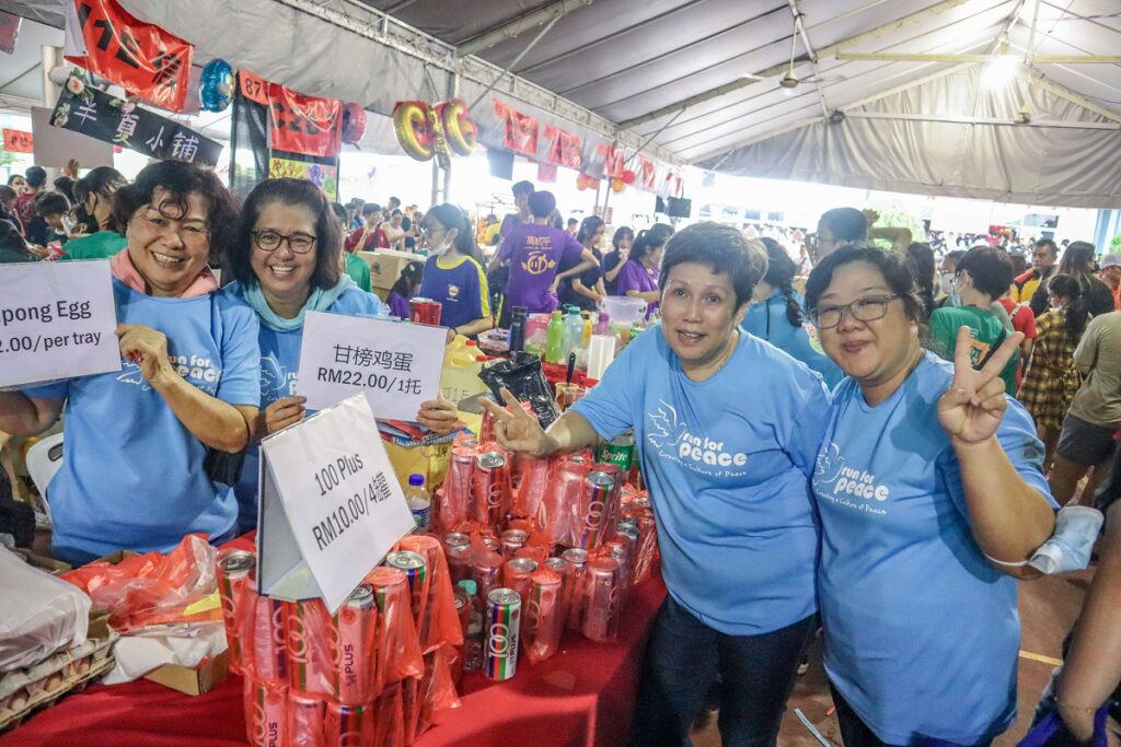 SGM Negeri Sembilan Participates in School Charity Bazaar