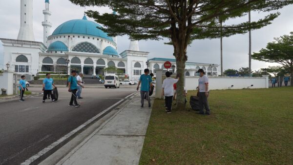 20240217 Johor cleaning mosque