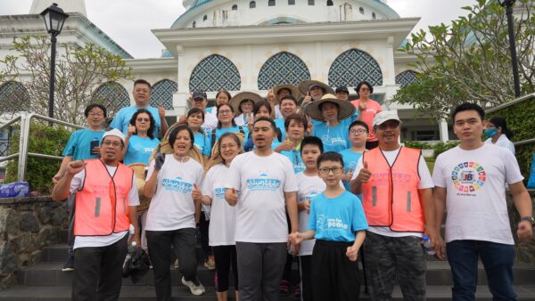 20240217 Johor cleaning mosque